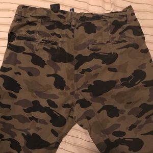 Slim fit camouflage pants
